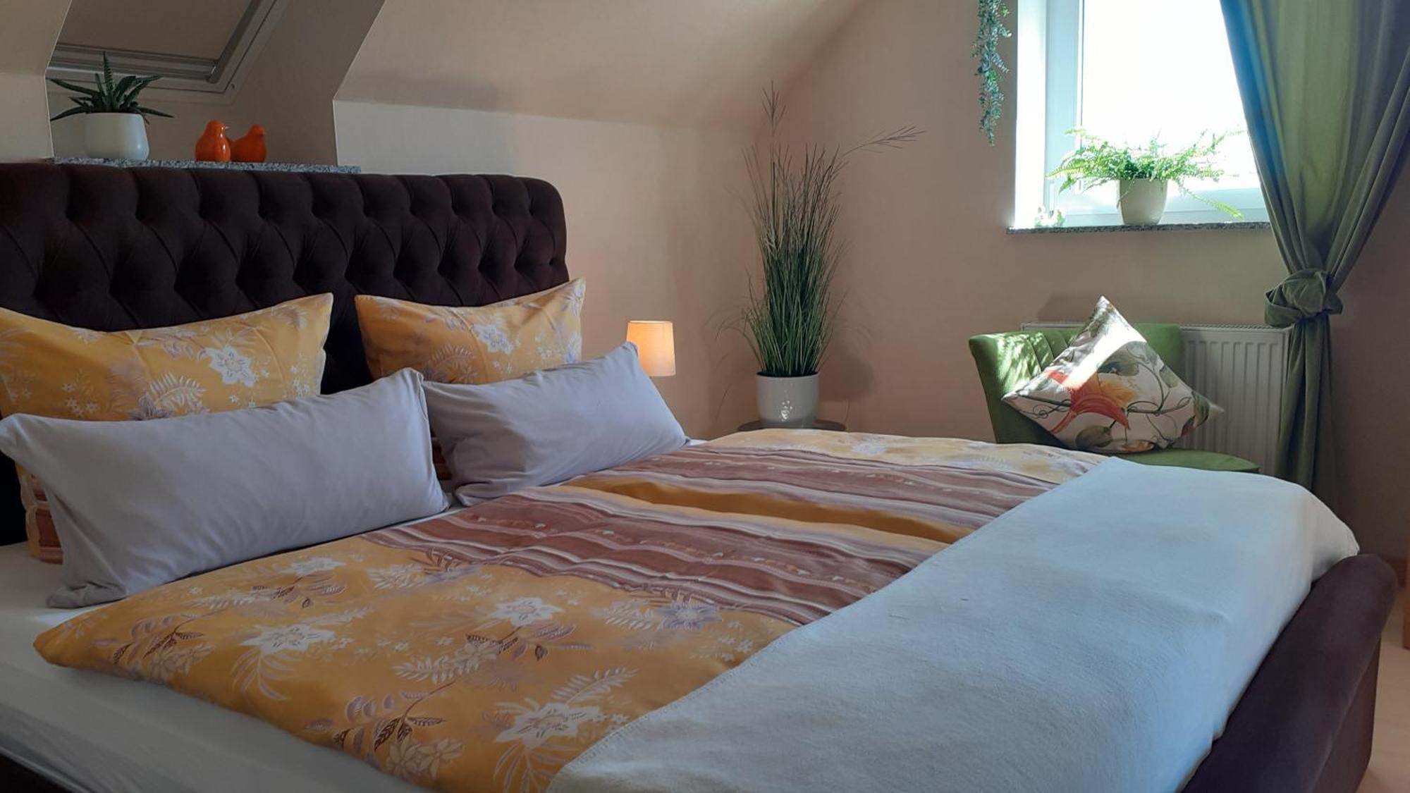 Ferienwohnung zur Himmelsscheibe Ziegelroda Exterior foto